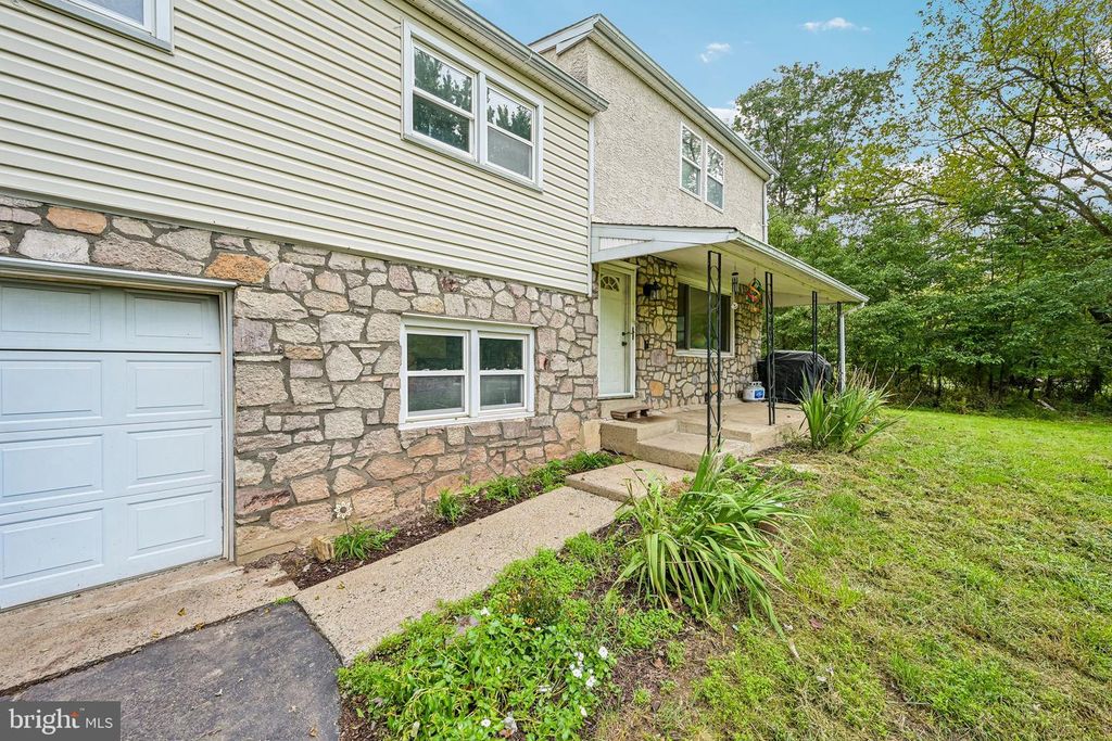 3235 MARILYN AVE #, Norristown, PA 19403 — photo 2
