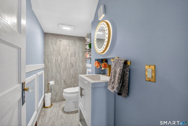 37 Edward Street, East Haven, CT 06512