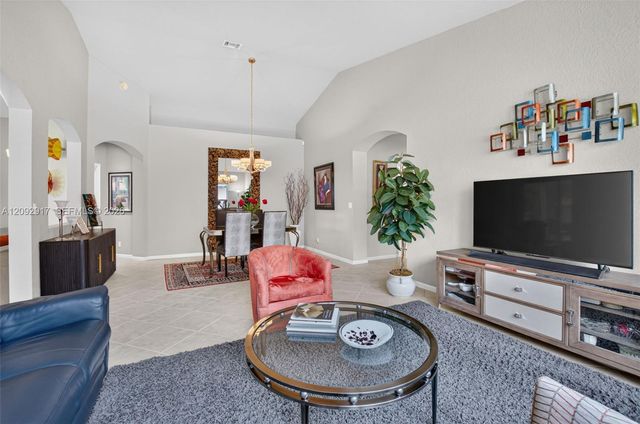 6423 Pebble Creek Way, Boynton Beach, FL 33437