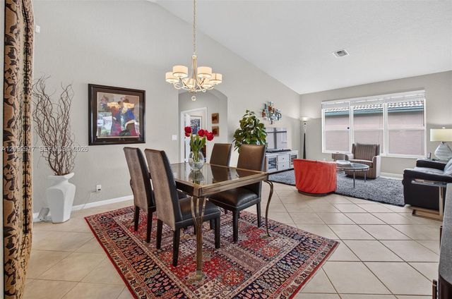 6423 Pebble Creek Way, Boynton Beach, FL 33437