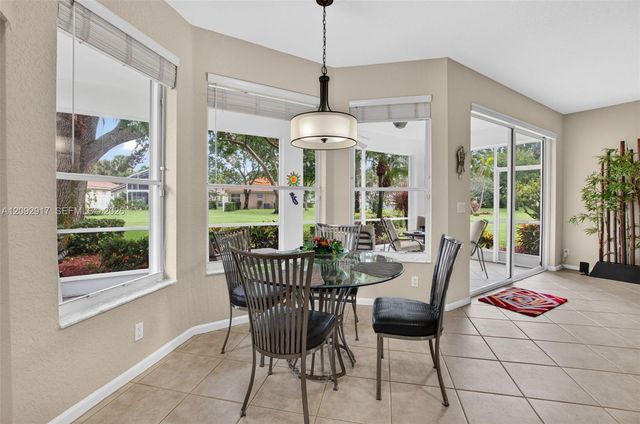 6423 Pebble Creek Way, Boynton Beach, FL 33437
