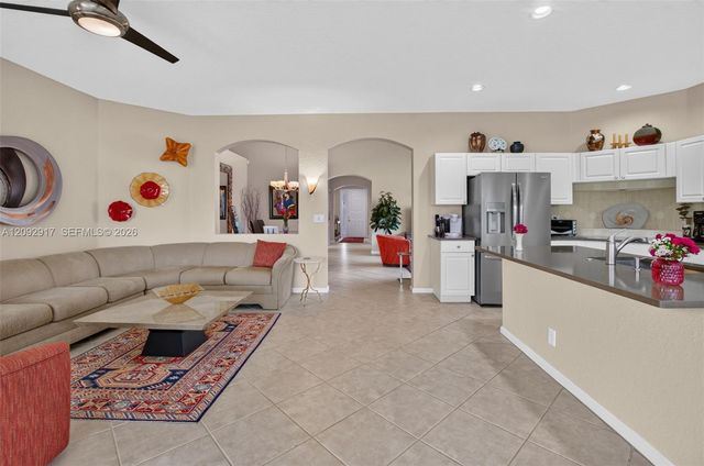 6423 Pebble Creek Way, Boynton Beach, FL 33437