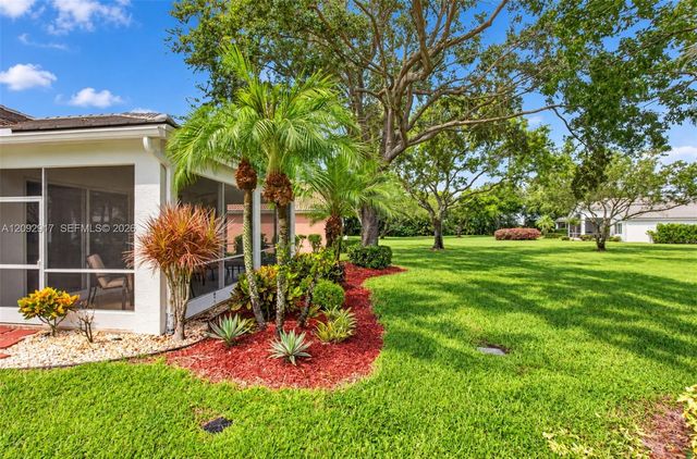 6423 Pebble Creek Way, Boynton Beach, FL 33437