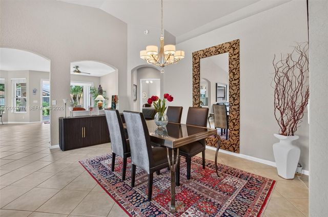 6423 Pebble Creek Way, Boynton Beach, FL 33437