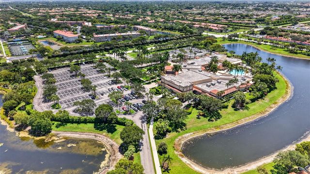 6423 Pebble Creek Way, Boynton Beach, FL 33437