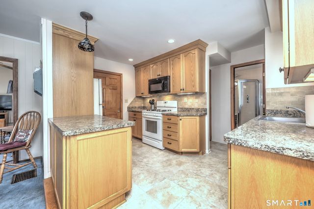 15 Brewster Road, Milford, CT 06460