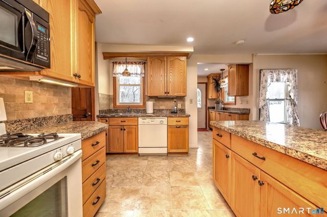 15 Brewster Road, Milford, CT 06460