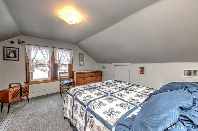 15 Brewster Road, Milford, CT 06460