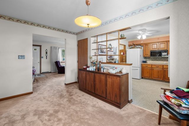 543 40th Avenue, East Moline, IL 61244