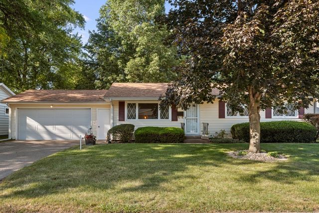 543 40th Avenue, East Moline, IL 61244