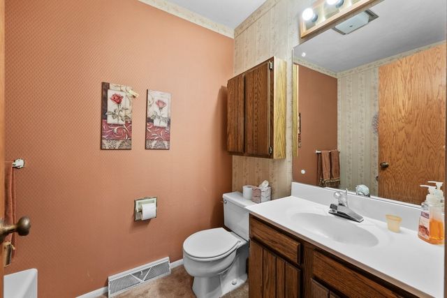 543 40th Avenue, East Moline, IL 61244