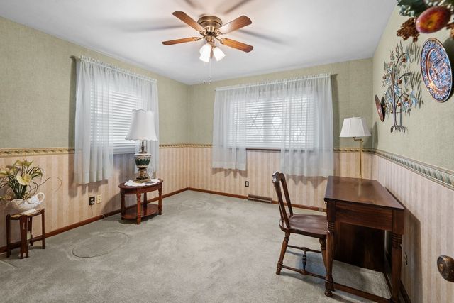543 40th Avenue, East Moline, IL 61244