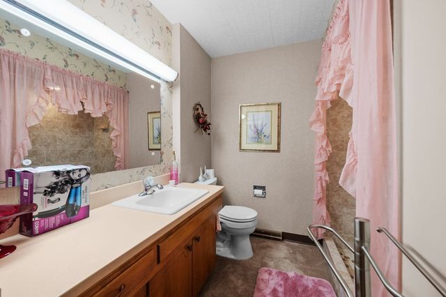 543 40th Avenue, East Moline, IL 61244