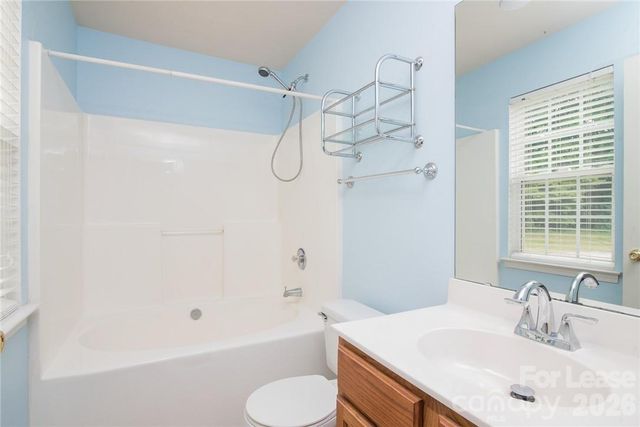 2836 Oasis Lane, Charlotte, NC 28214