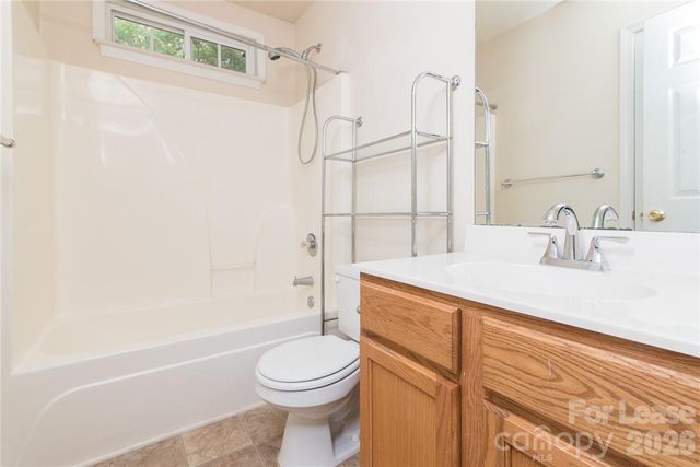 2836 Oasis Lane, Charlotte, NC 28214