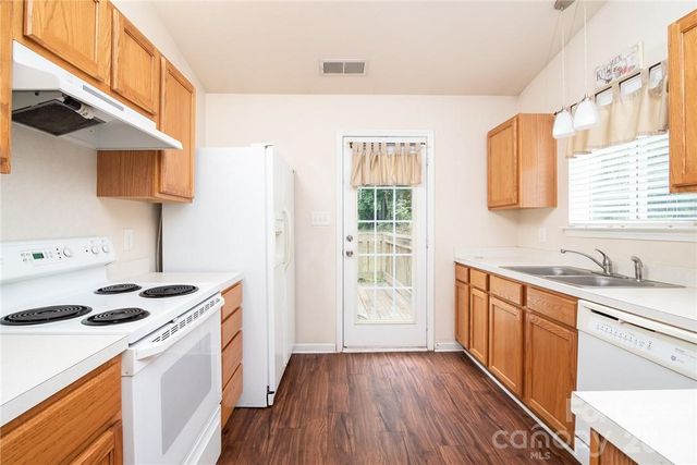 2836 Oasis Lane, Charlotte, NC 28214