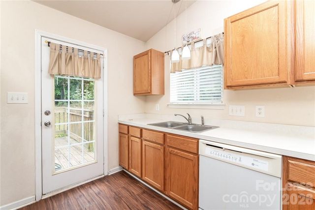 2836 Oasis Lane, Charlotte, NC 28214