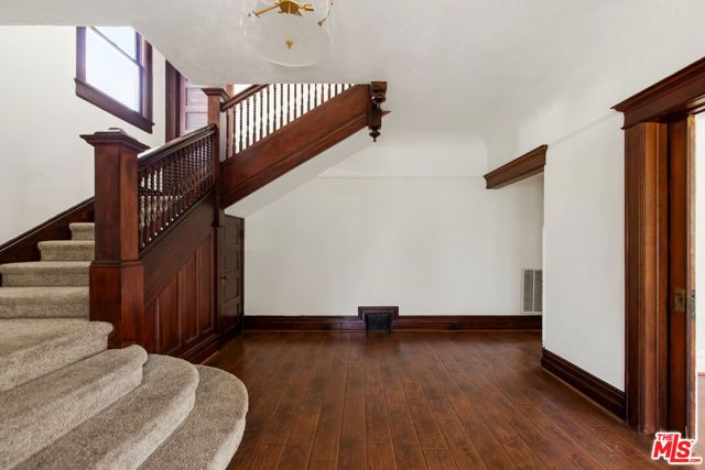 2302 S BUDLONG Avenue, Los Angeles, CA 90007