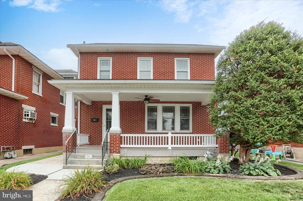 146 W GRANADA AVE, Hershey, PA 17033