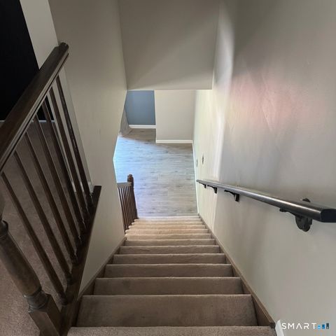150 Burritt Street 6J, Southington, CT 06479