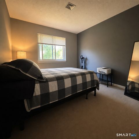 150 Burritt Street 6J, Southington, CT 06479
