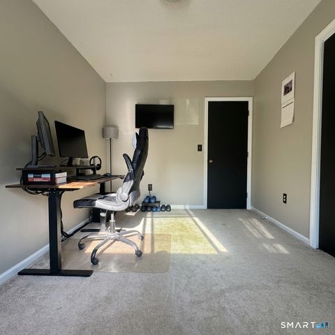150 Burritt Street 6J, Southington, CT 06479