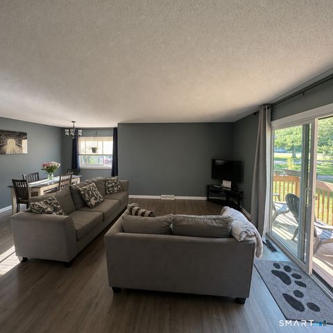 150 Burritt Street 6J, Southington, CT 06479