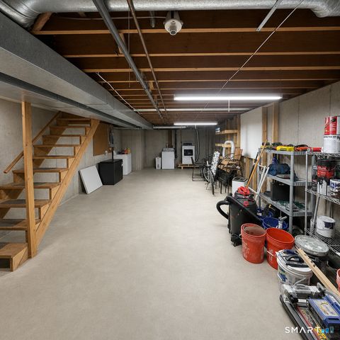 150 Burritt Street 6J, Southington, CT 06479