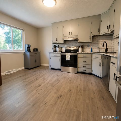 150 Burritt Street 6J, Southington, CT 06479