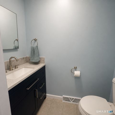 150 Burritt Street 6J, Southington, CT 06479