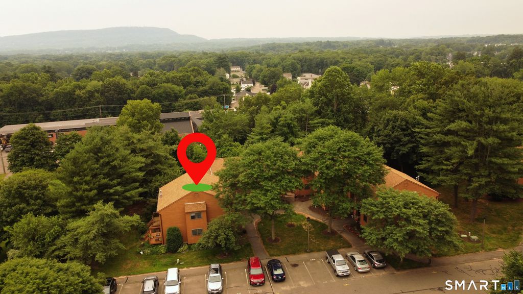150 Burritt Street 6J, Southington, CT 06479