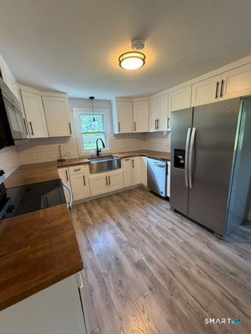 722 Allen Avenue, Cheshire, CT 06410