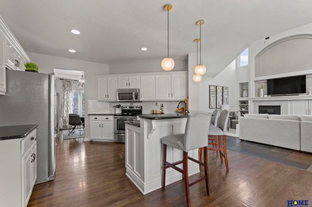 1711 S 177th Circle, Omaha, NE 68130