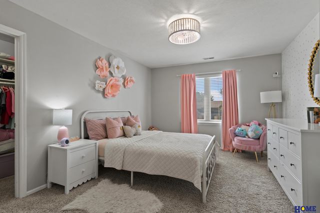 1711 S 177th Circle, Omaha, NE 68130
