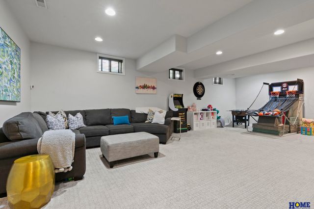 1711 S 177th Circle, Omaha, NE 68130