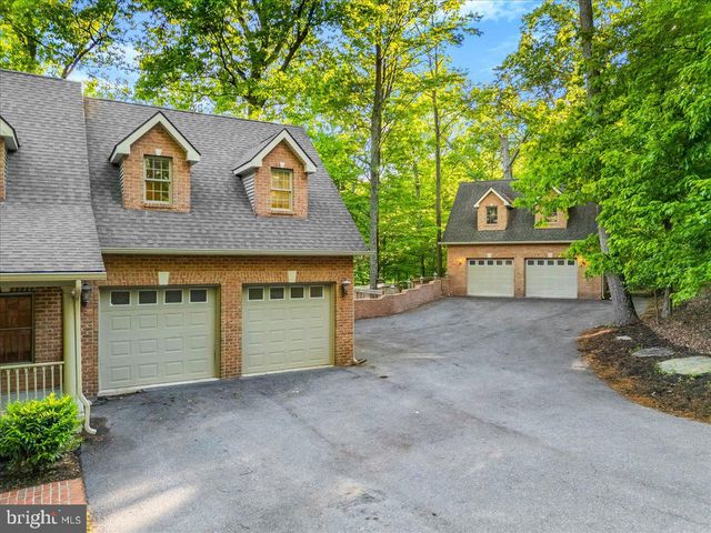 5019 OLD SWIMMING POOL RD, Frederick, MD 21703