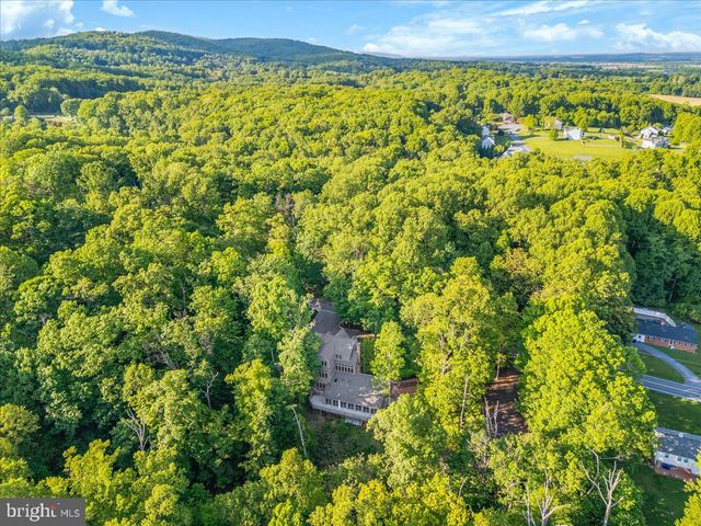 5019 OLD SWIMMING POOL RD, Frederick, MD 21703