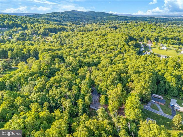 5019 OLD SWIMMING POOL RD, Frederick, MD 21703