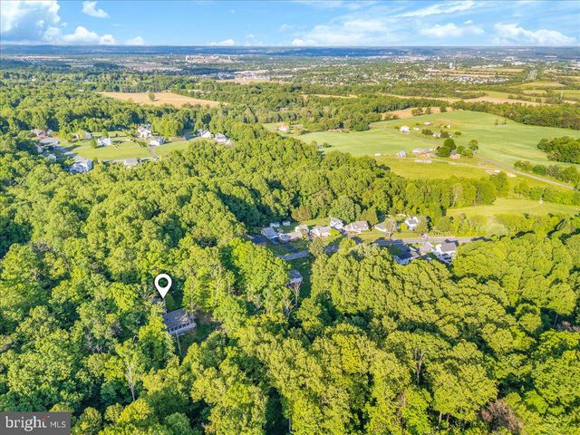 5019 OLD SWIMMING POOL RD, Frederick, MD 21703