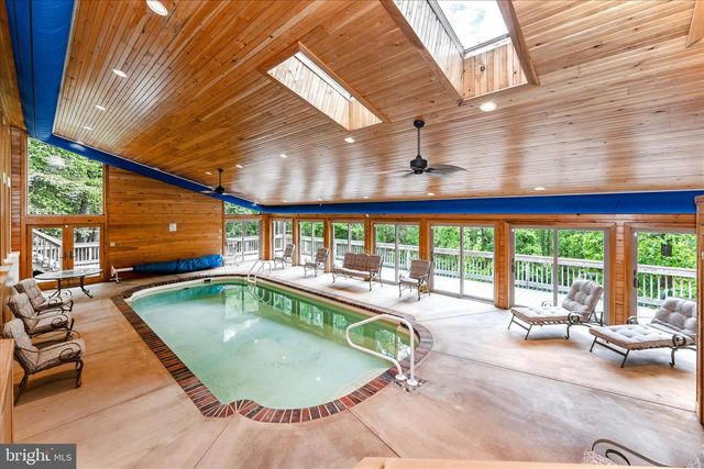 5019 OLD SWIMMING POOL RD, Frederick, MD 21703