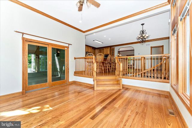 5019 OLD SWIMMING POOL RD, Frederick, MD 21703
