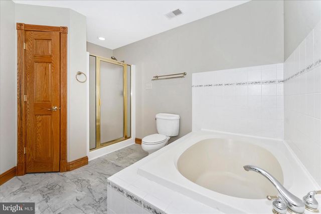 5019 OLD SWIMMING POOL RD, Frederick, MD 21703