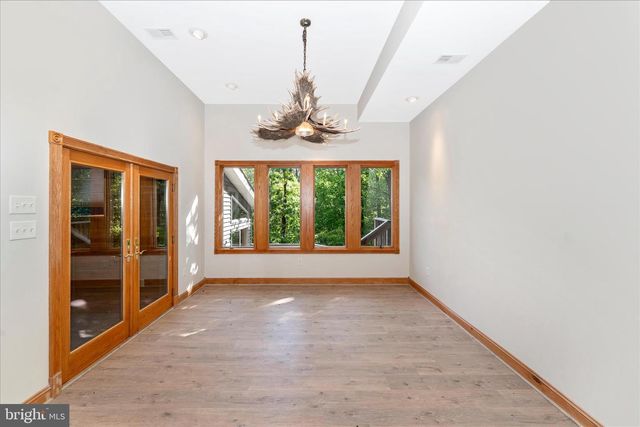 5019 OLD SWIMMING POOL RD, Frederick, MD 21703