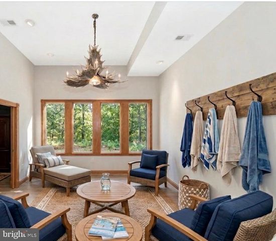 5019 OLD SWIMMING POOL RD, Frederick, MD 21703