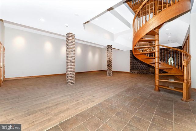 5019 OLD SWIMMING POOL RD, Frederick, MD 21703