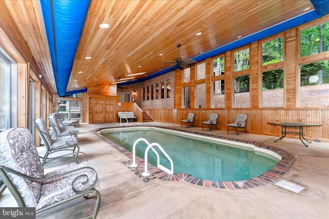 5019 OLD SWIMMING POOL RD, Frederick, MD 21703