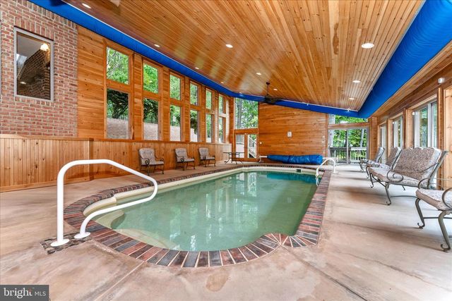 5019 OLD SWIMMING POOL RD, Frederick, MD 21703