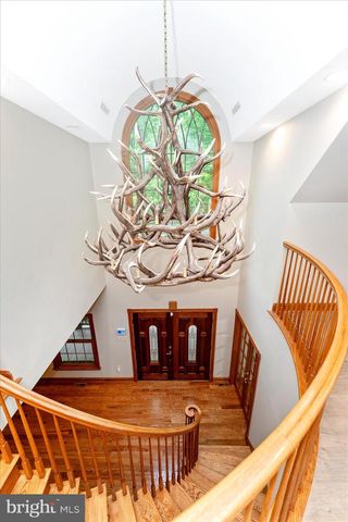 5019 OLD SWIMMING POOL RD, Frederick, MD 21703