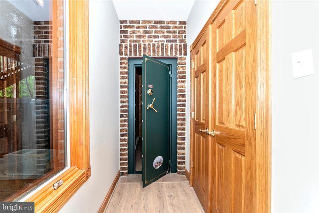 5019 OLD SWIMMING POOL RD, Frederick, MD 21703