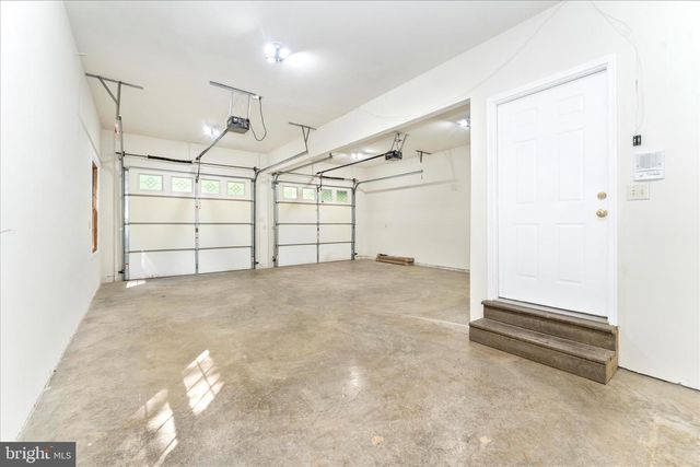 5019 OLD SWIMMING POOL RD, Frederick, MD 21703